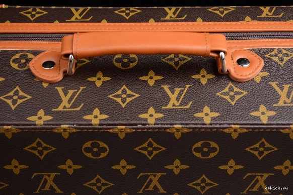 Rep EP (WITH AQ0818-158 O-W 1 JORDAN AIR CASE) AQ0818-158 -LouiV 1228